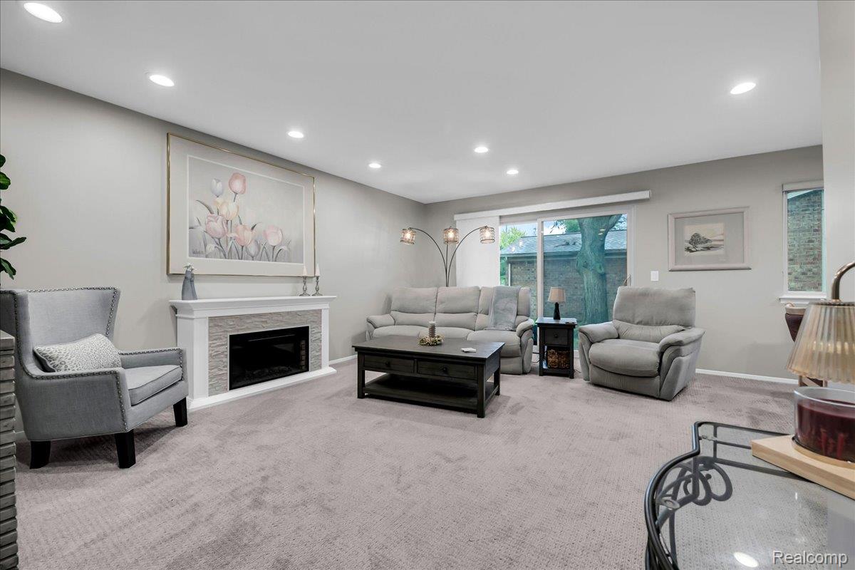 27011 Lincolnshire Drive
