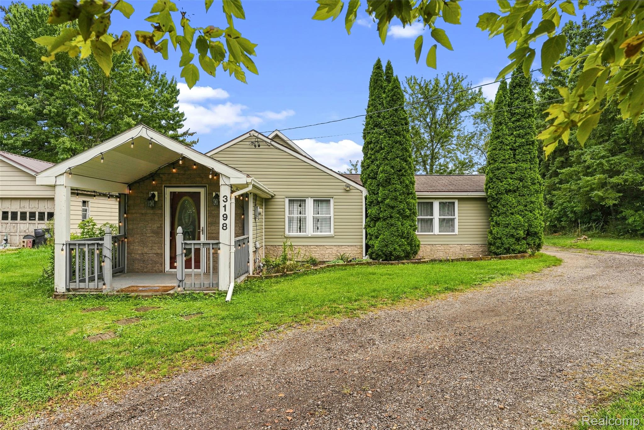 3198 E Grand Blanc Road
