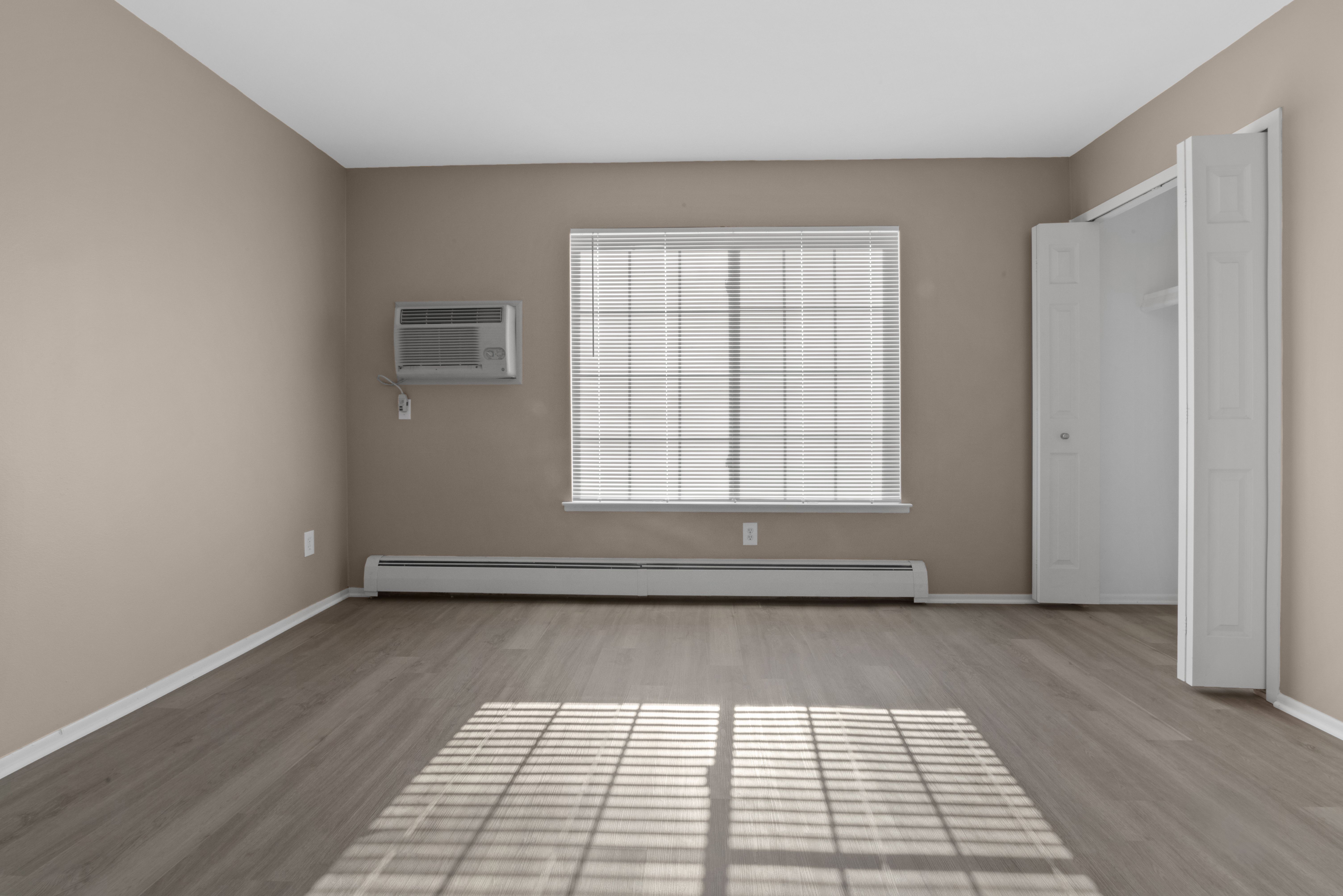 436 ROMEO Road 322