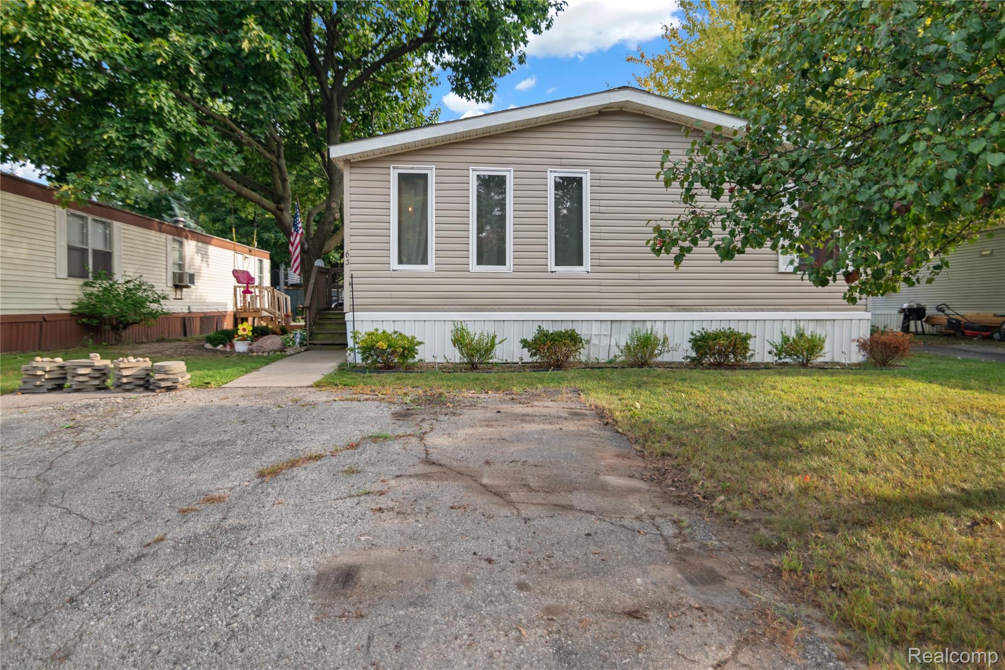 Auburn Hills City, Michigan 48326, United States, 3 Bedrooms Bedrooms, ,2 BathroomsBathrooms,Residential,Active,209187