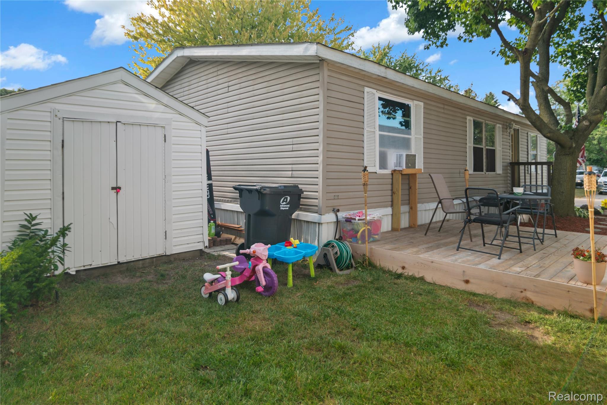 Auburn Hills City, Michigan 48326, United States, 3 Bedrooms Bedrooms, ,2 BathroomsBathrooms,Residential,Active,209187