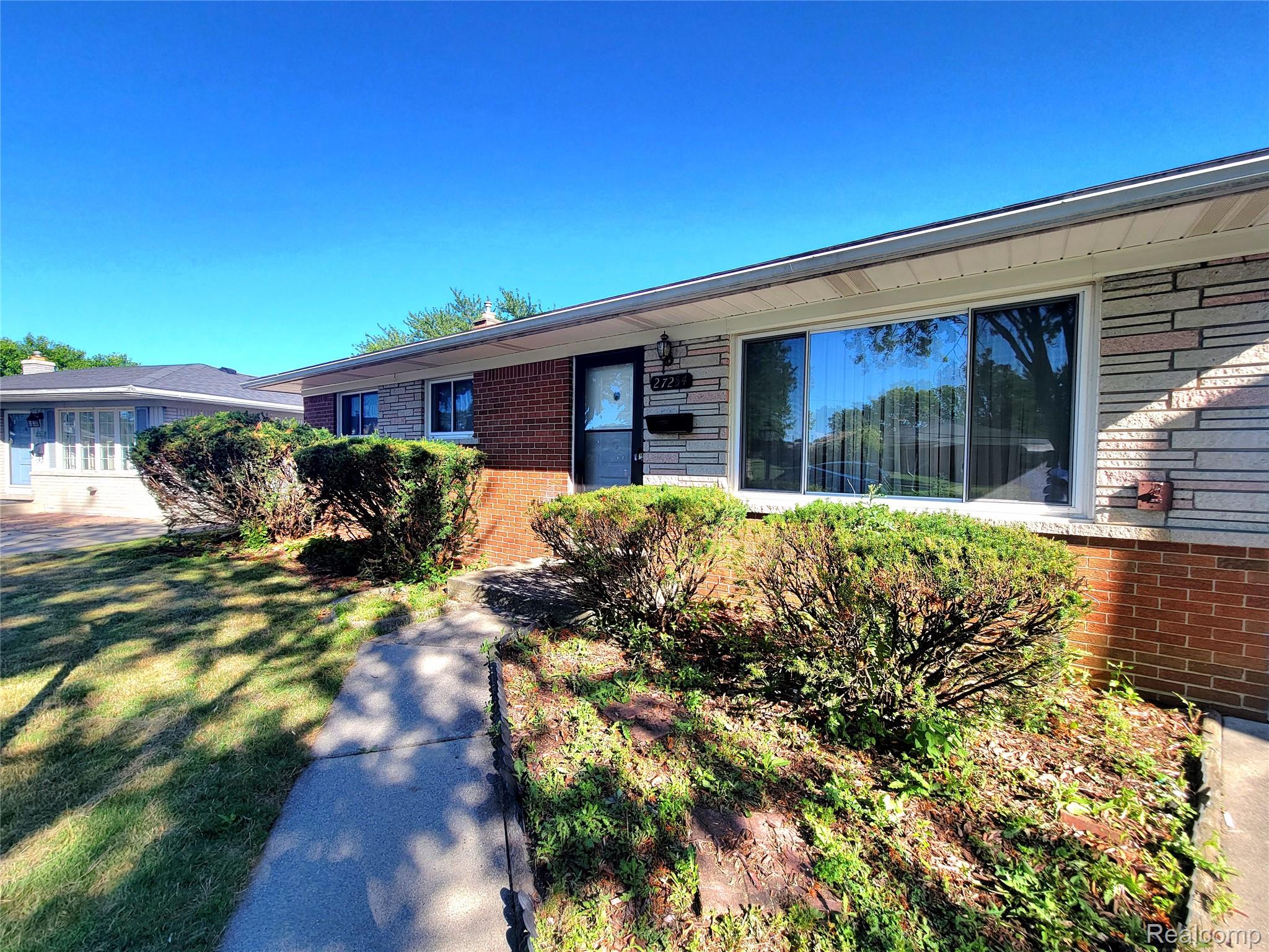 27254 Marilyn Drive