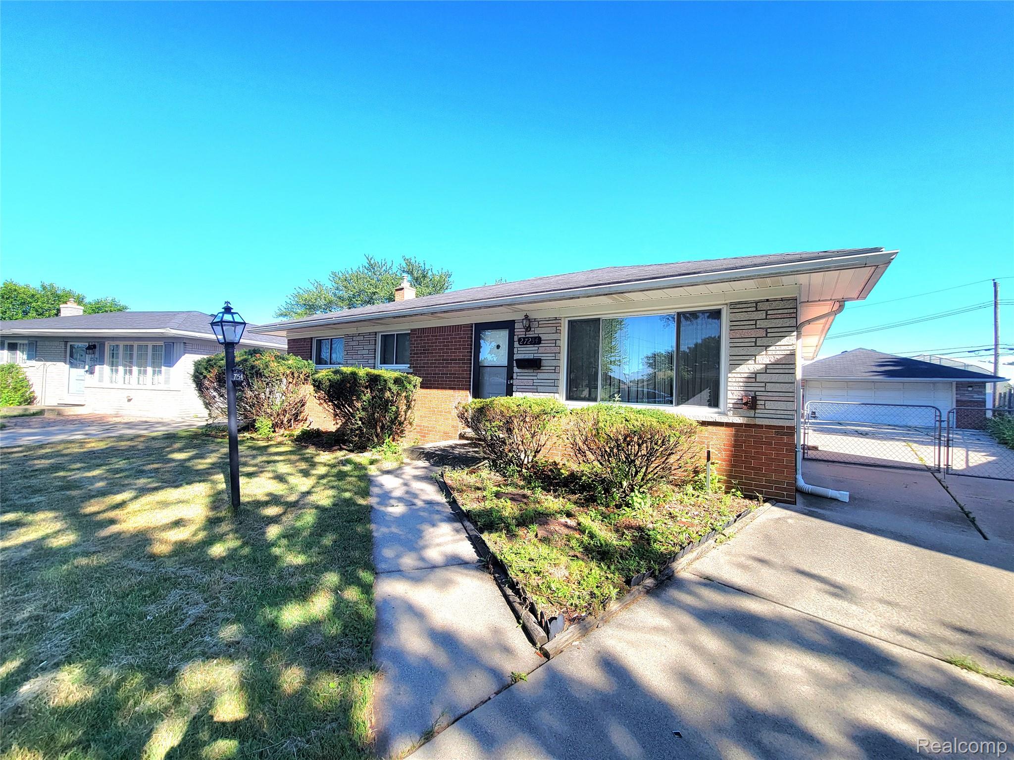 27254 Marilyn Drive