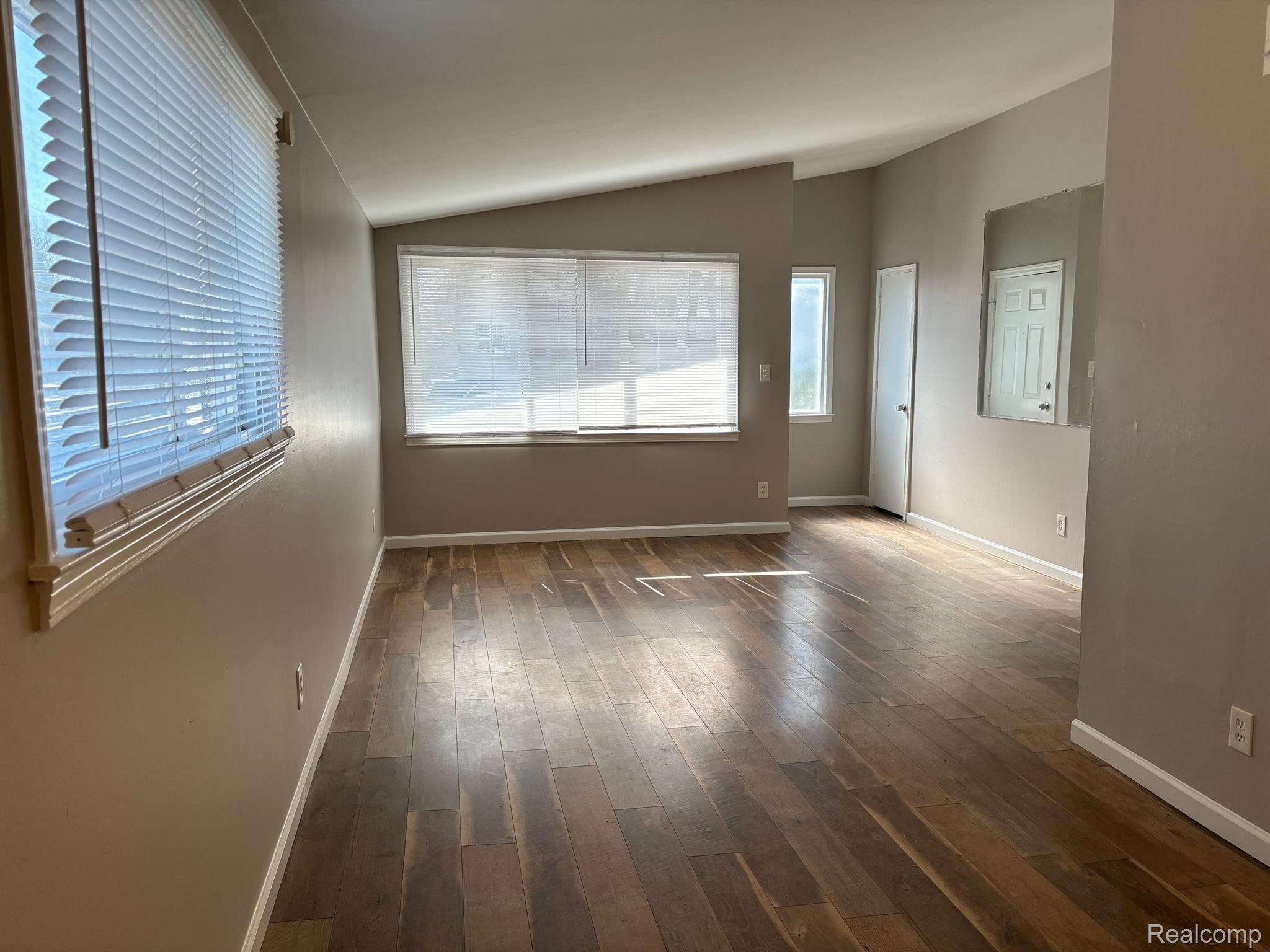 1333 E George Avenue