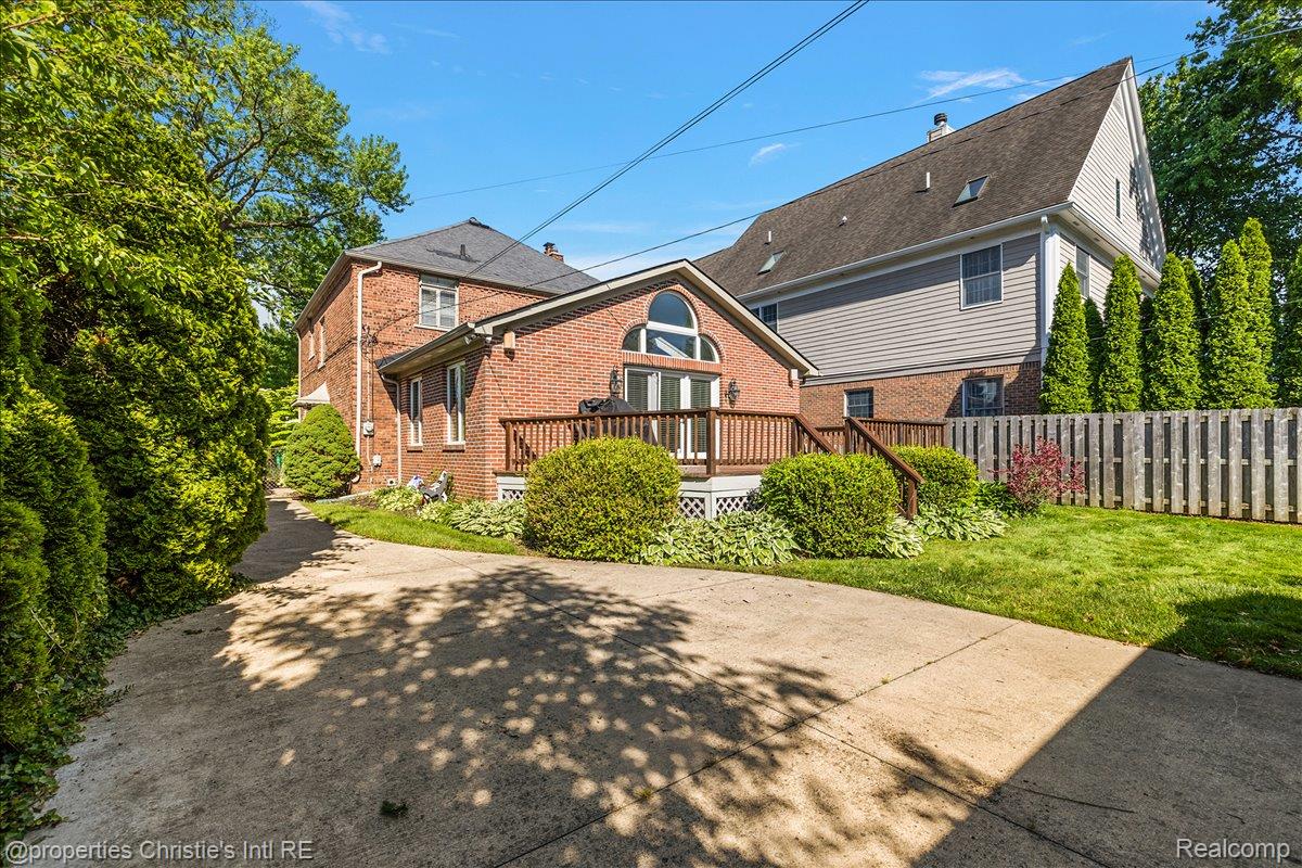 1257 Audubon Road