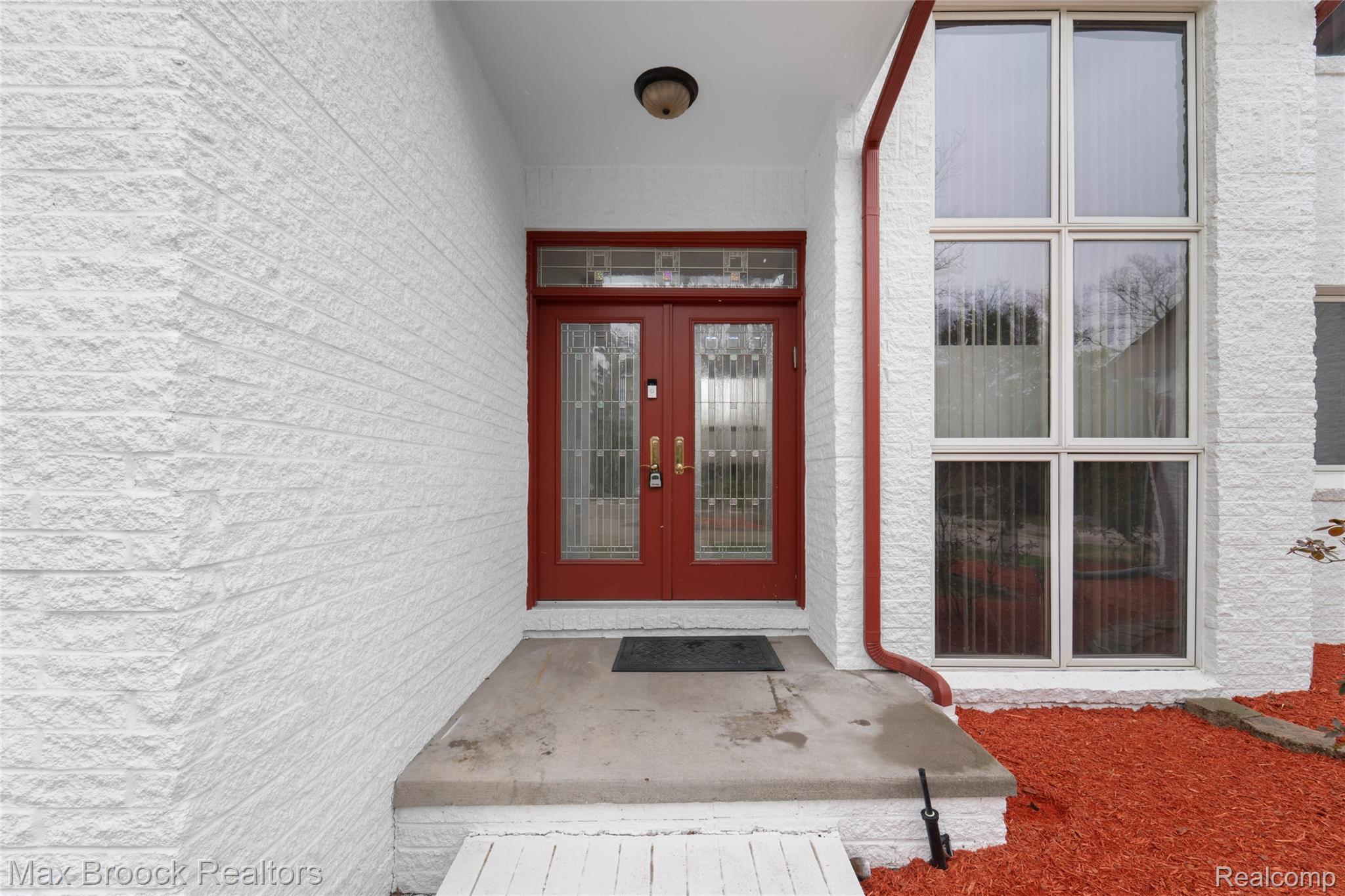 23775 Riverview Drive