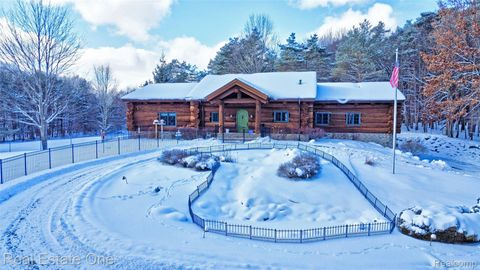 4340 Lahring Road Holly Township MI 48442