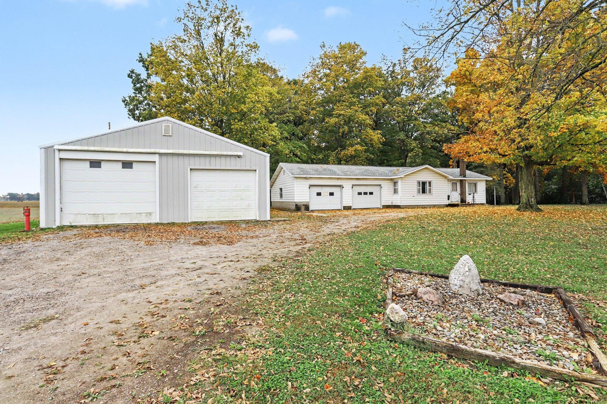 1227 Sielkens Road
