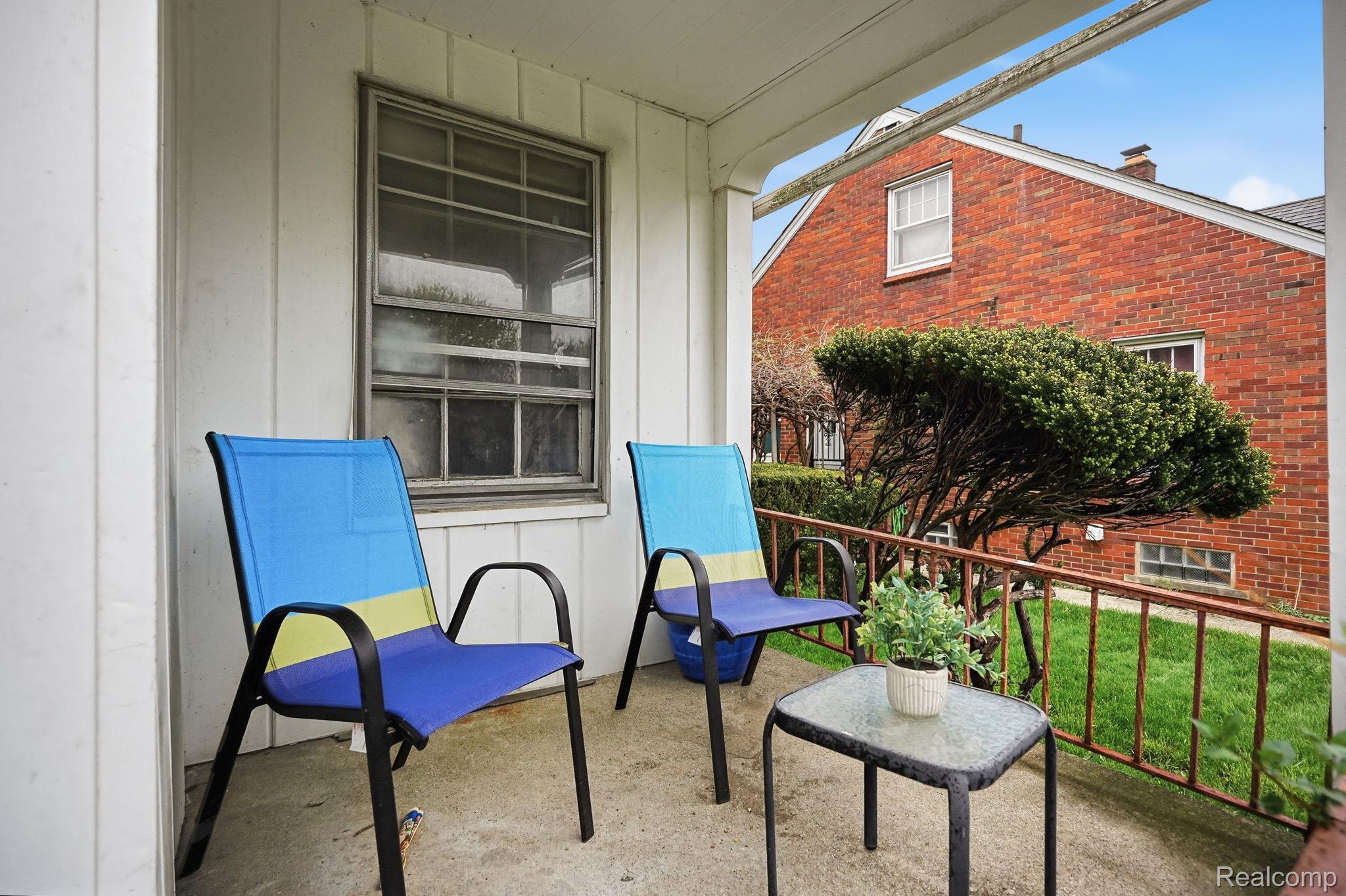 11421 Engleside Street