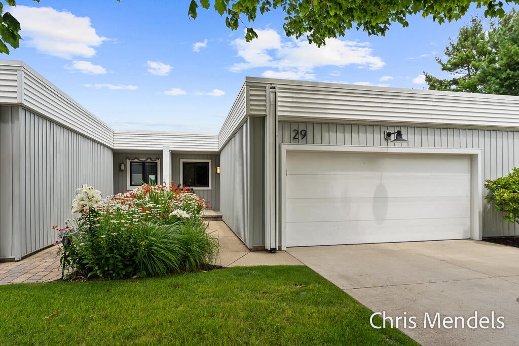 29 Sherman Avenue 24