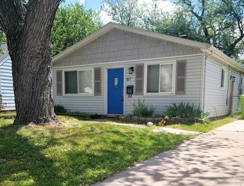 Photo of 87 W Barrett Avenue, Madison Heights City, MI 48071 (MLS # 20261029805)