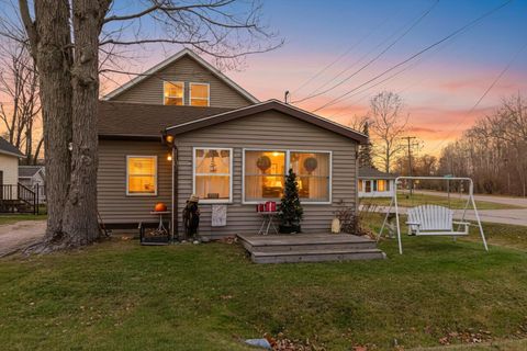 1107 Shoreline Drive Roscommon Township MI 48629