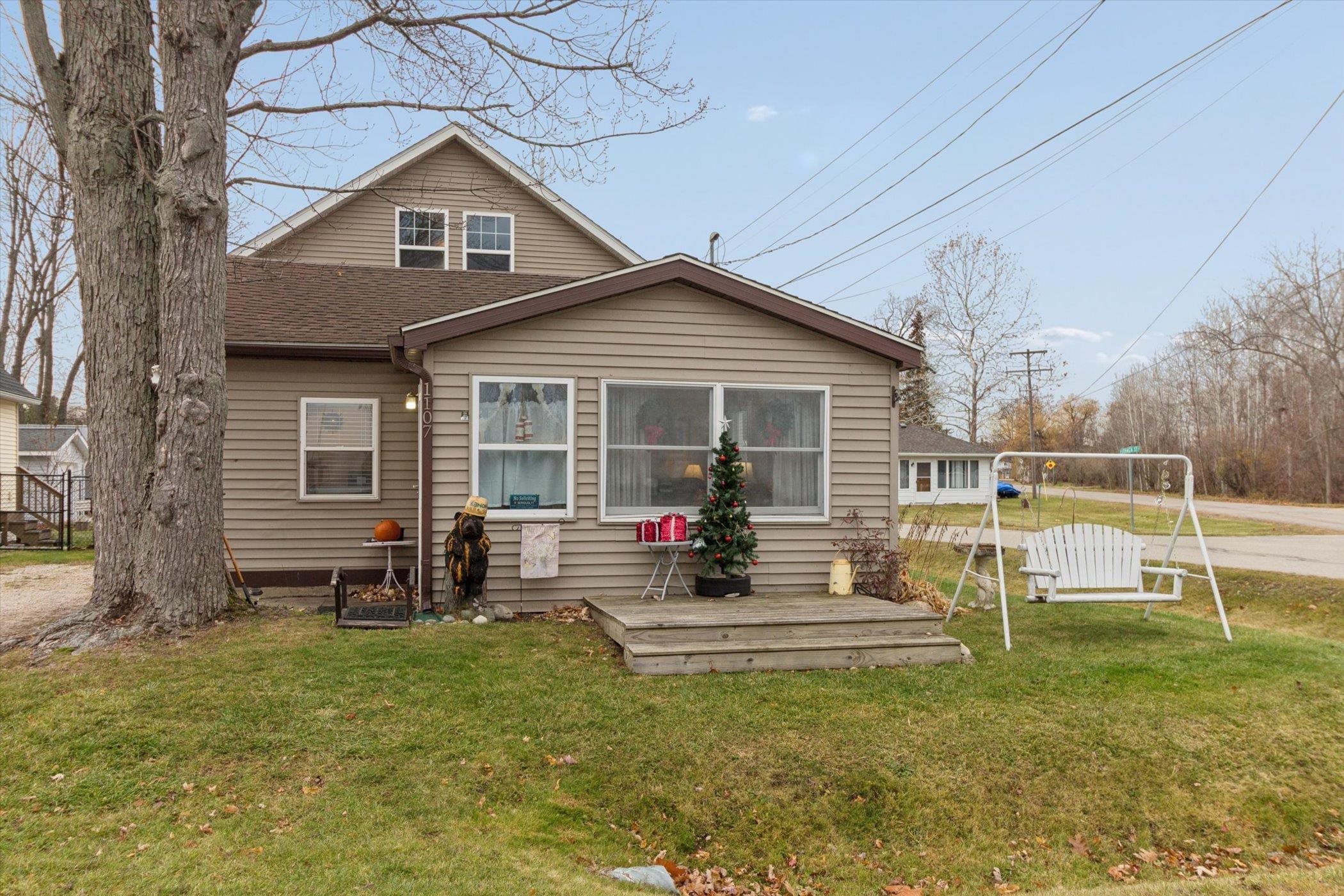 1107 Shoreline Drive