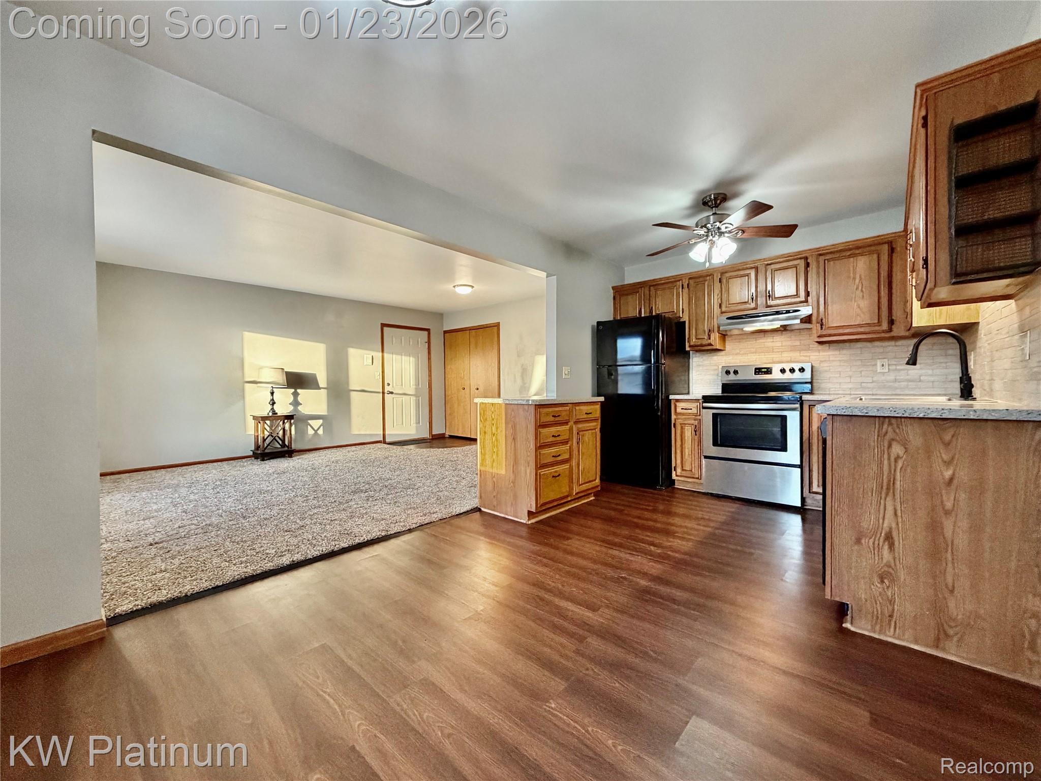 275 Maywood Street 12