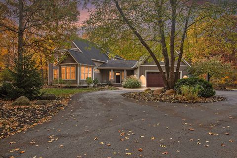 3464 Jeffrey Spur Heath Township MI 49419