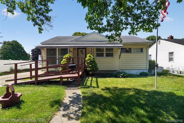 3842 BEECHWOOD AVE, FLINT, MI 48506 - Image 2ea5f12373934e11c0b9893ec0ada114/3936544362