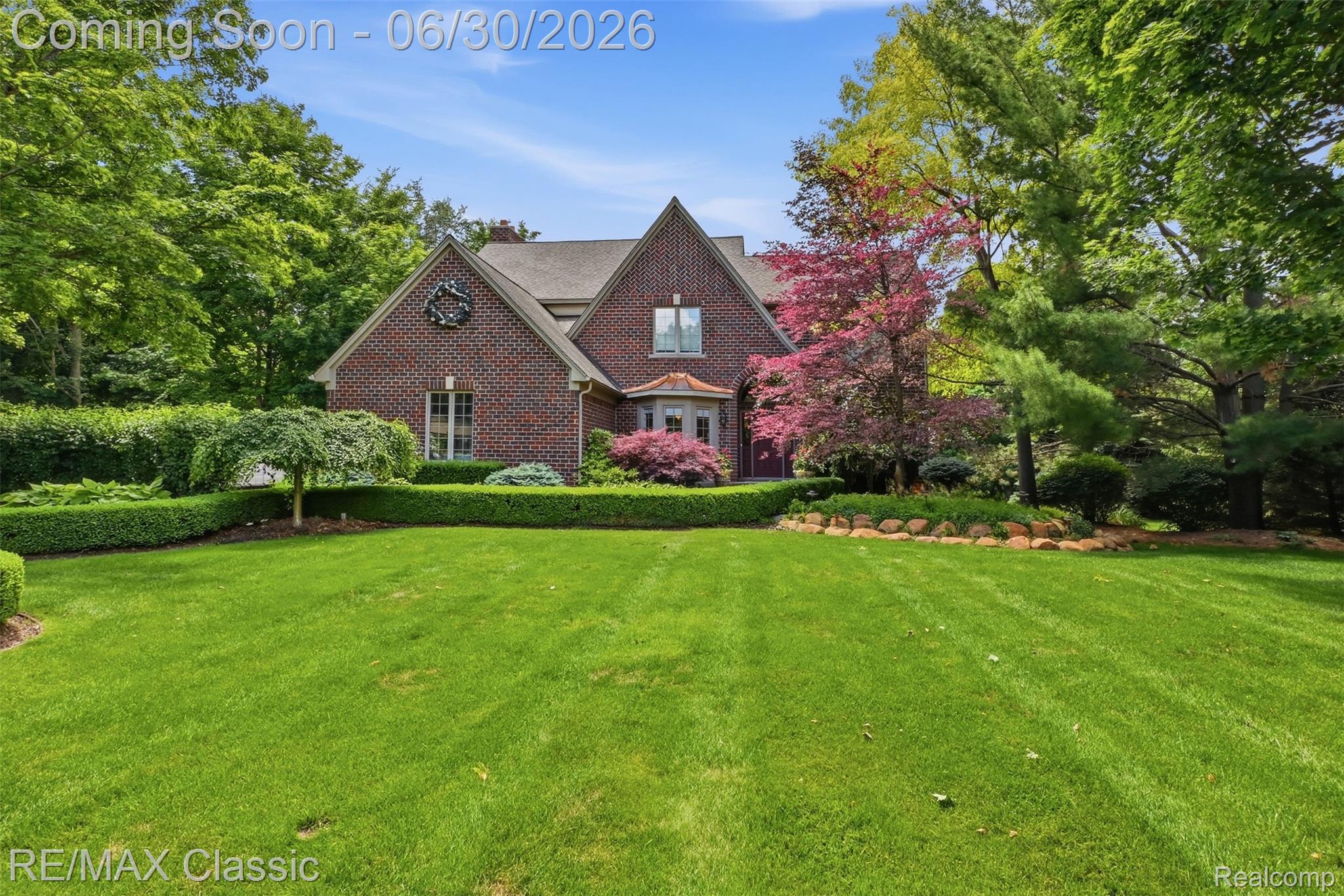 8033 Pine Ridge Court