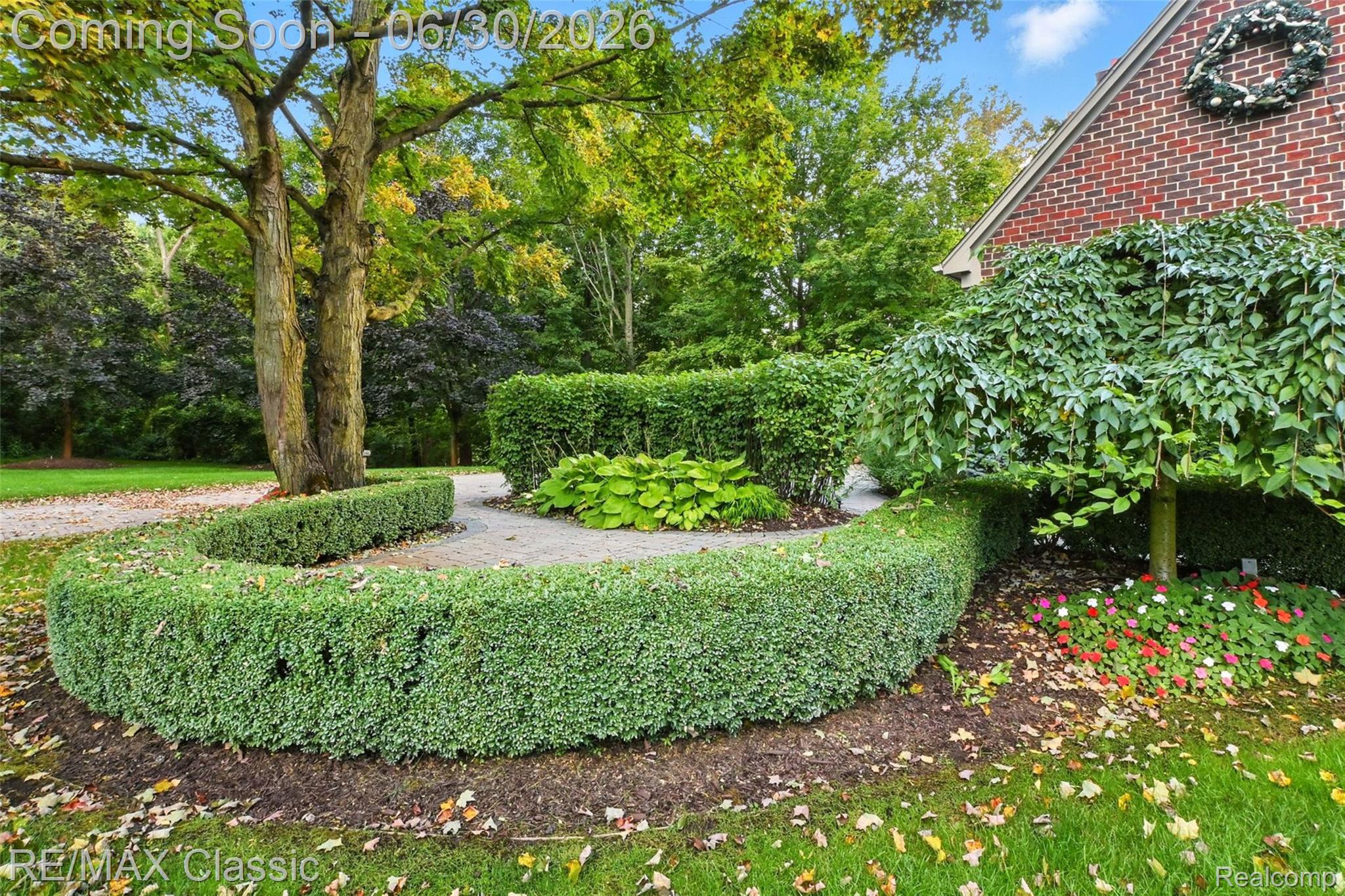 8033 Pine Ridge Court