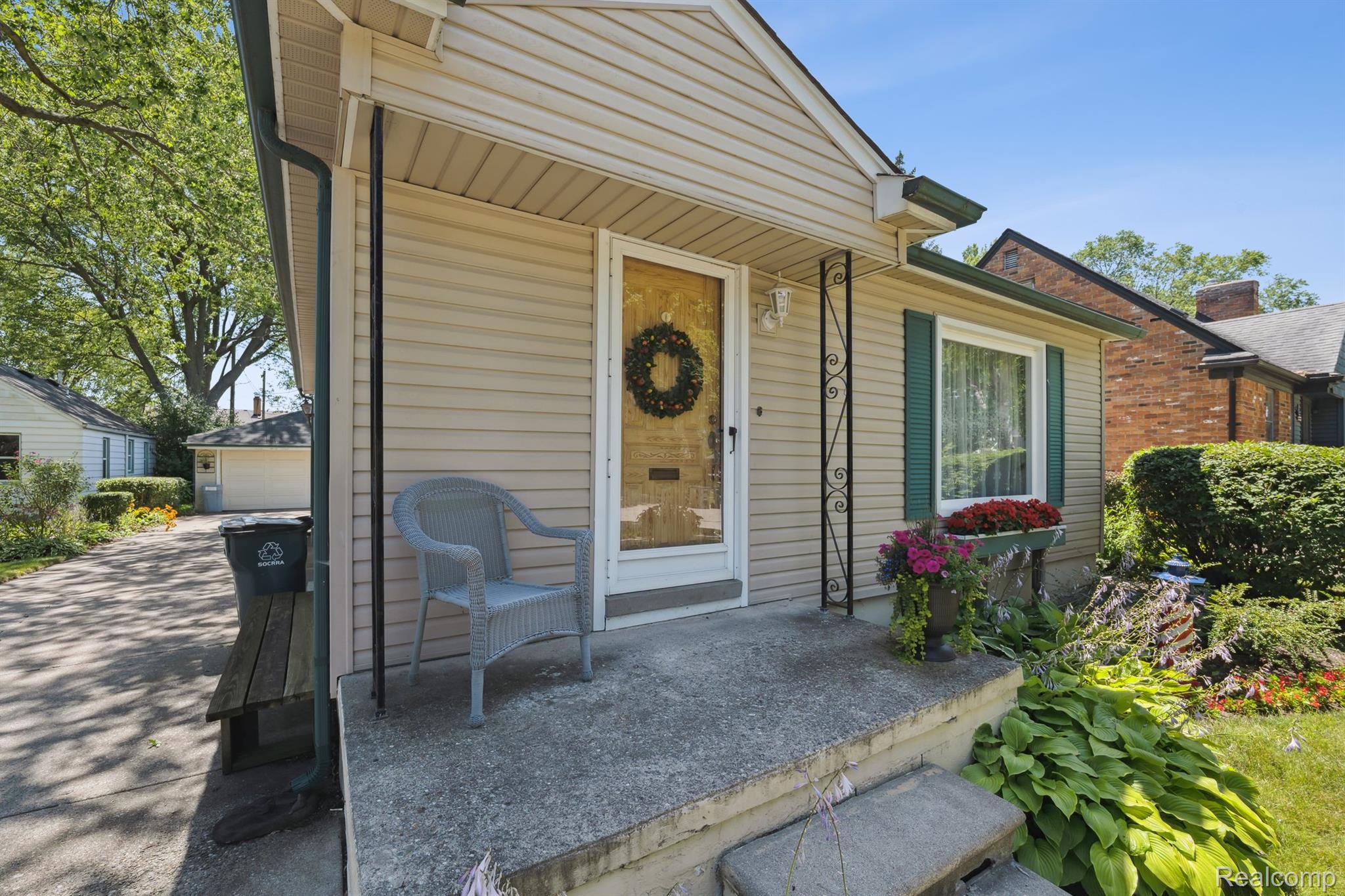 543 Broadacre Avenue