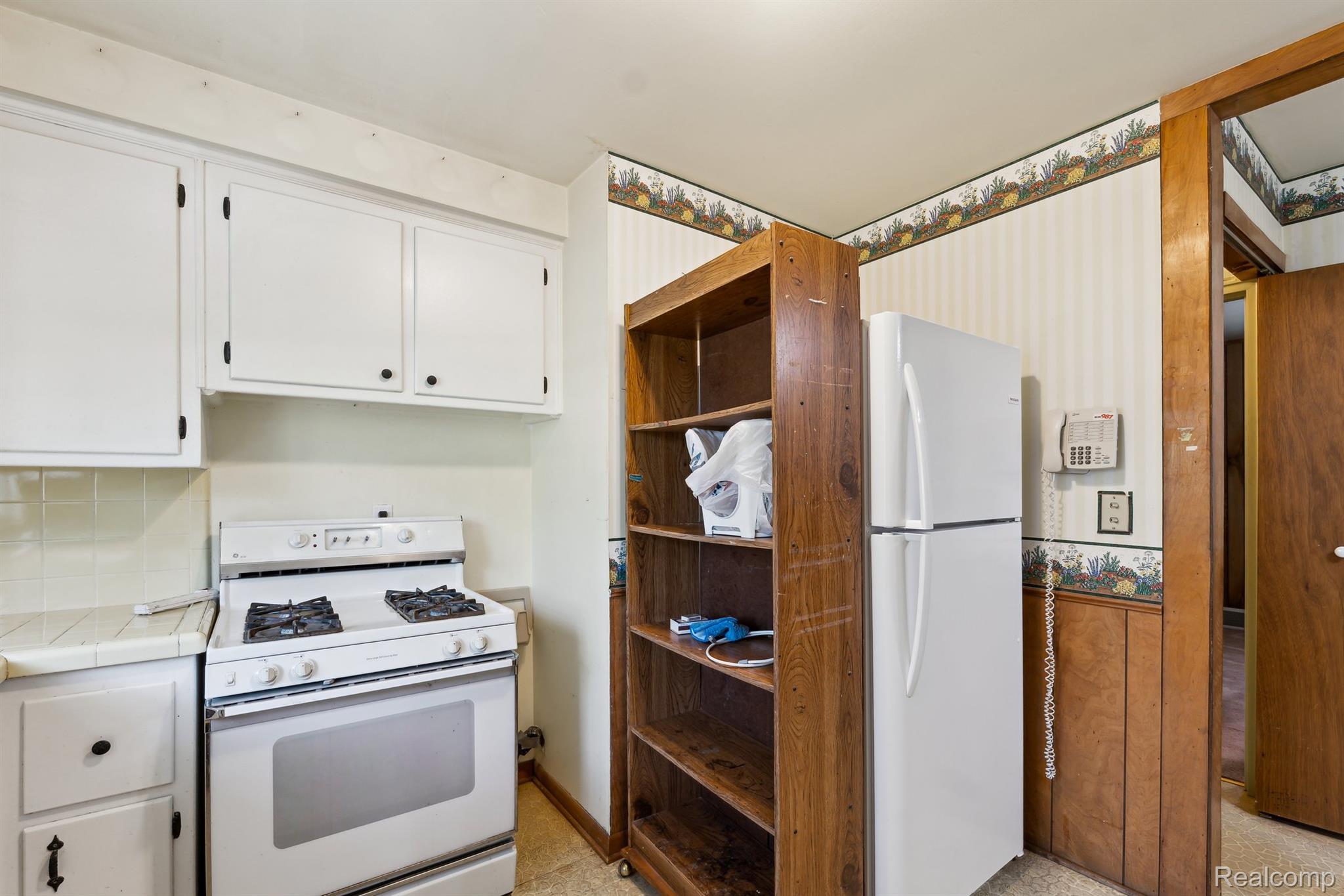 Clawson City, Michigan 48017, United States, 3 Bedrooms Bedrooms, ,1 BathroomBathrooms,Residential,Active,178656