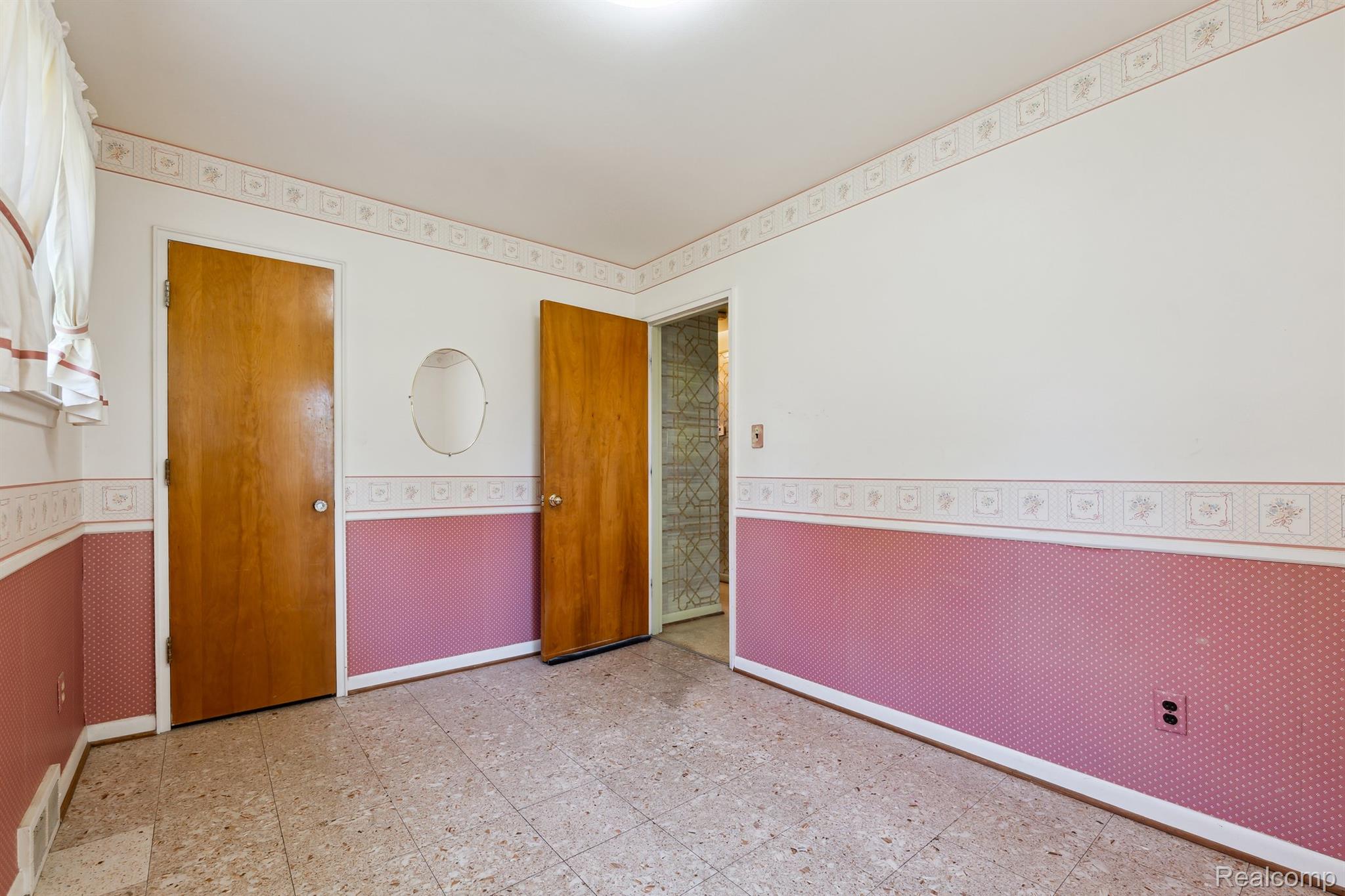 Clawson City, Michigan 48017, United States, 3 Bedrooms Bedrooms, ,1 BathroomBathrooms,Residential,Active,178656