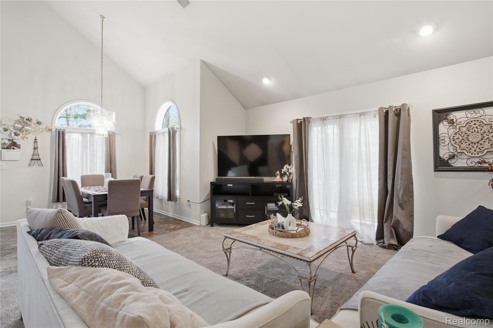 6432 Pinebrook Lane