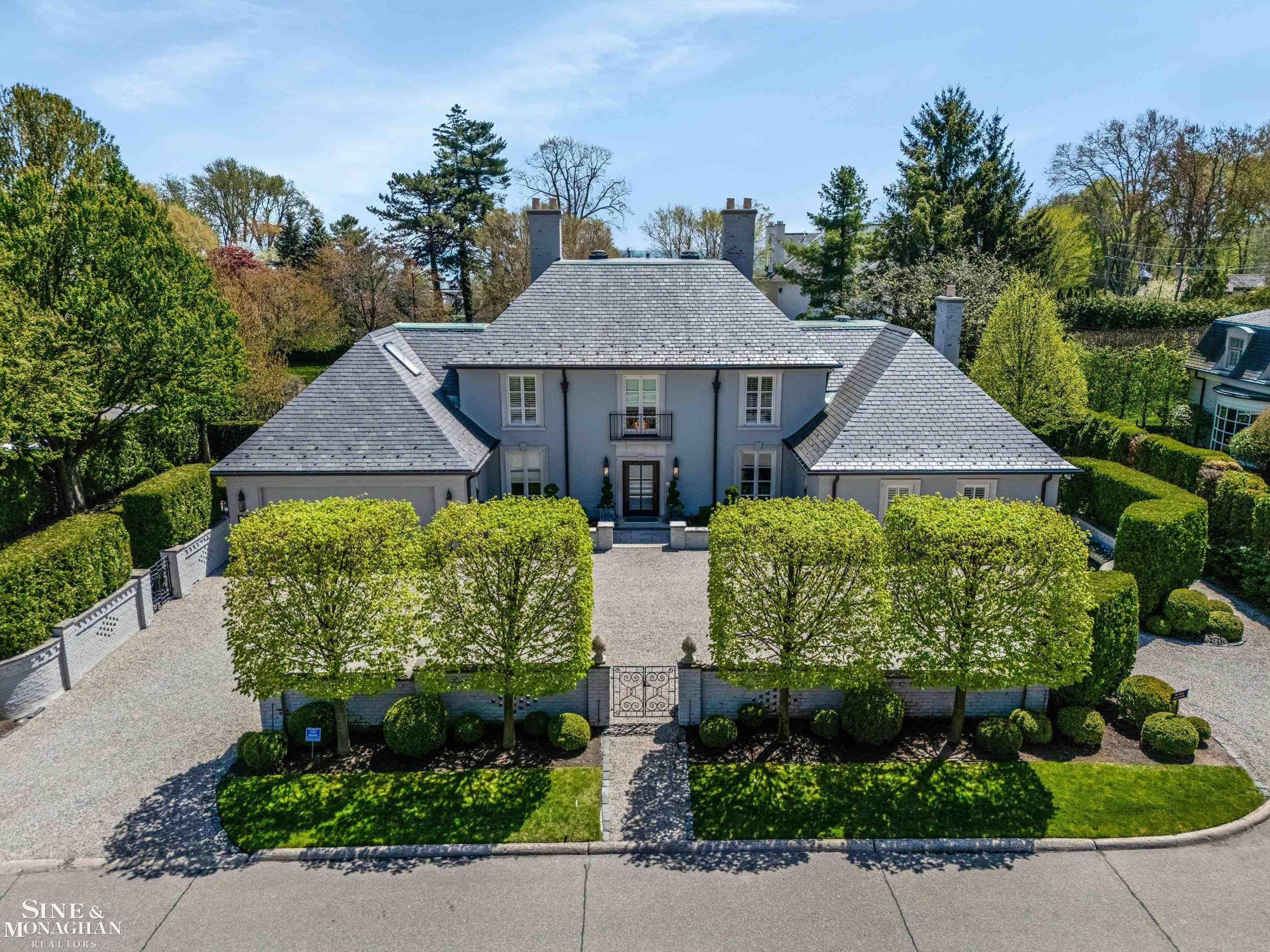 65 Tonnancour Place