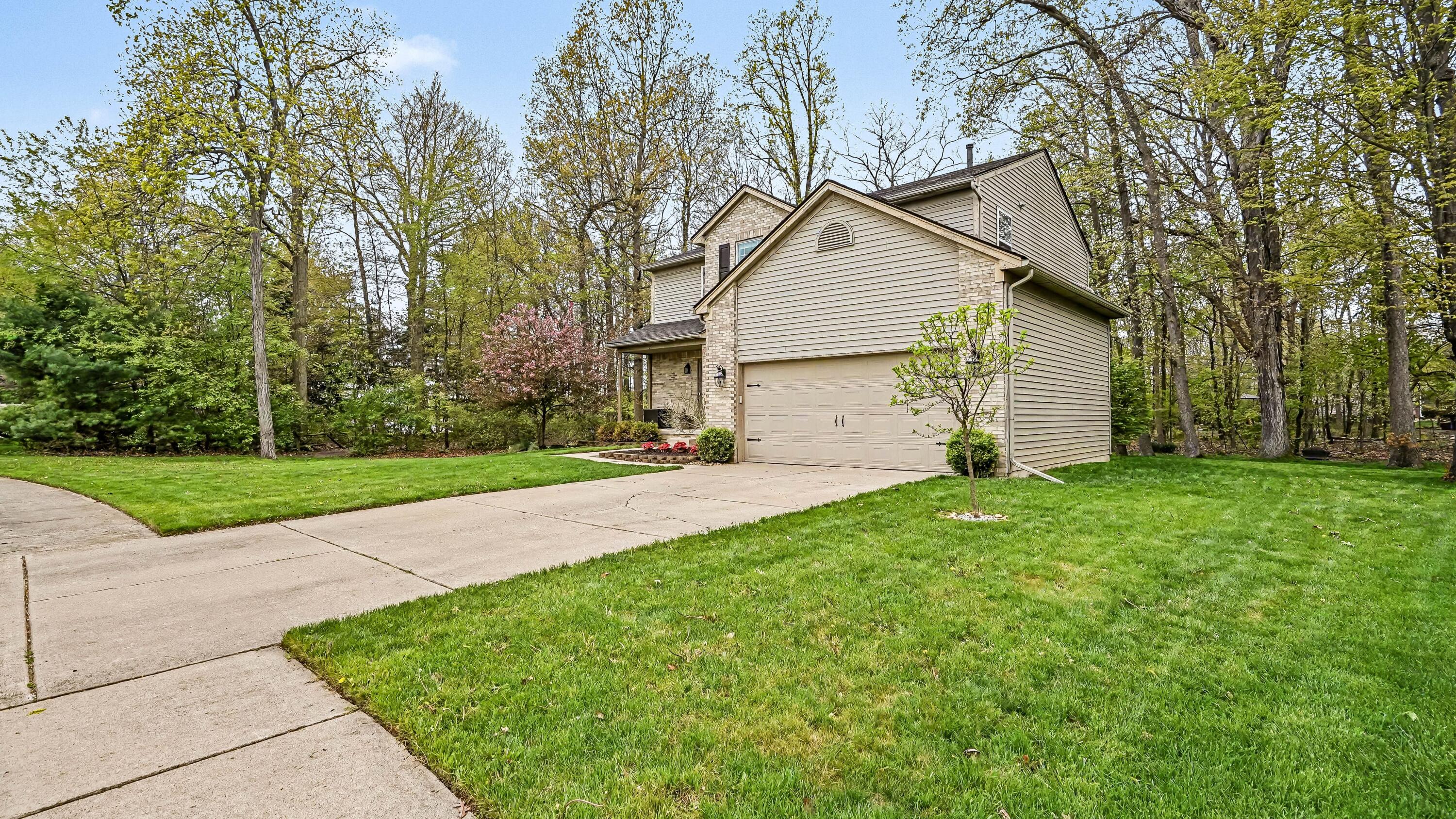 9410 Sandlewood Drive