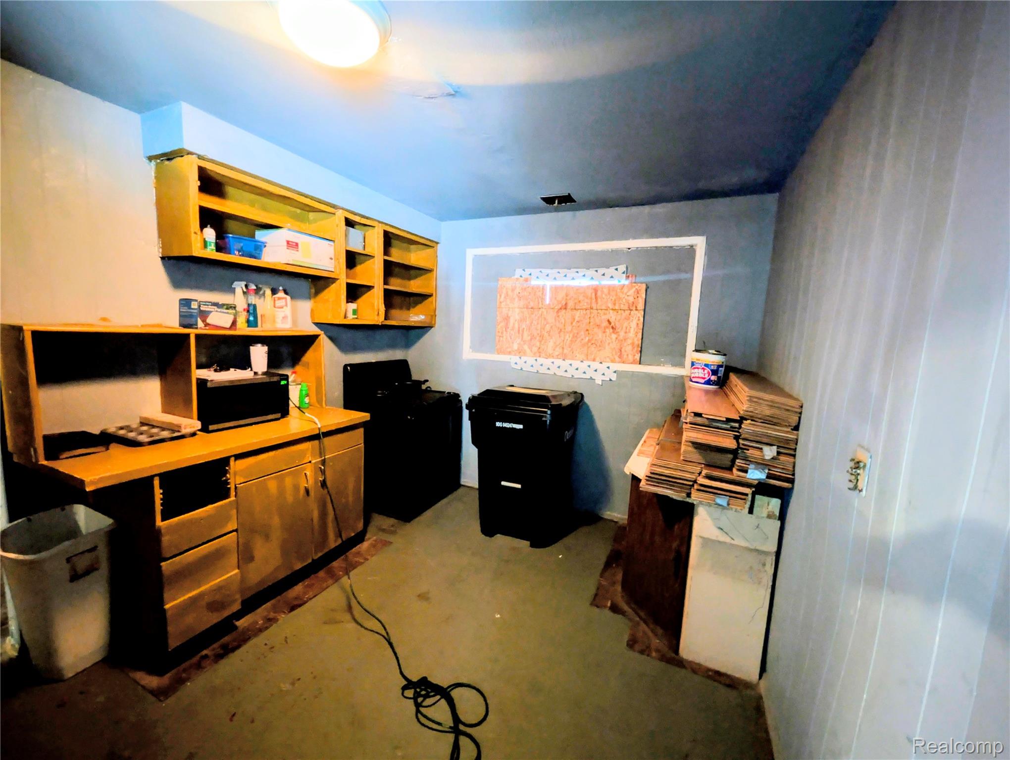 15344 Blackstone Street