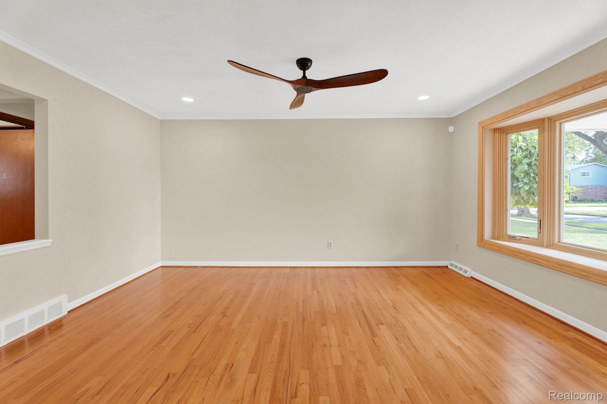 32930 Coventry Place