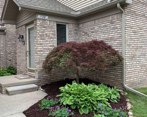 738 S Milford Road Milford Village MI 48381