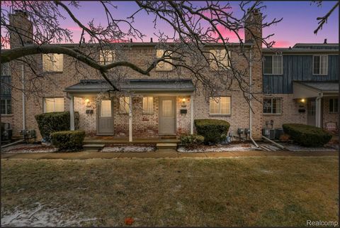 930 broadacre Clawson City MI 48017