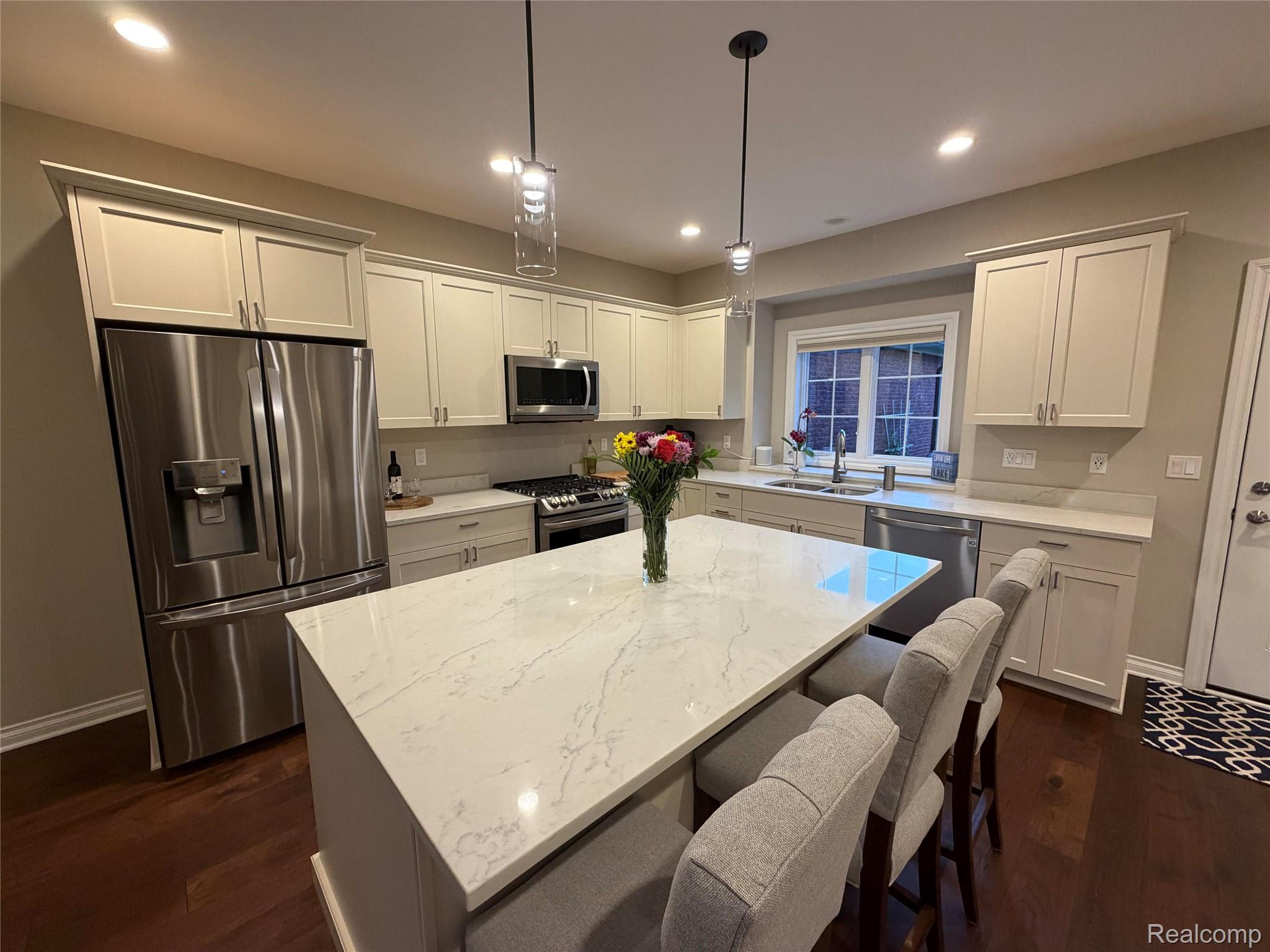 3604 Bay Harbor Drive 78