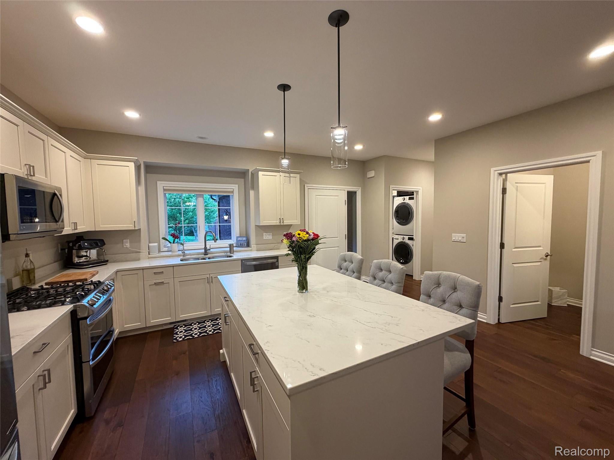 3604 Bay Harbor Drive 78