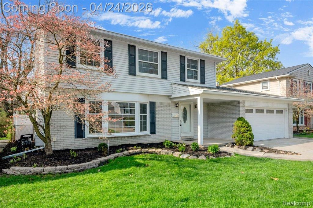 Photo of 30149 Buckingham Street, Livonia City, MI 48154 (MLS # 20261027819)