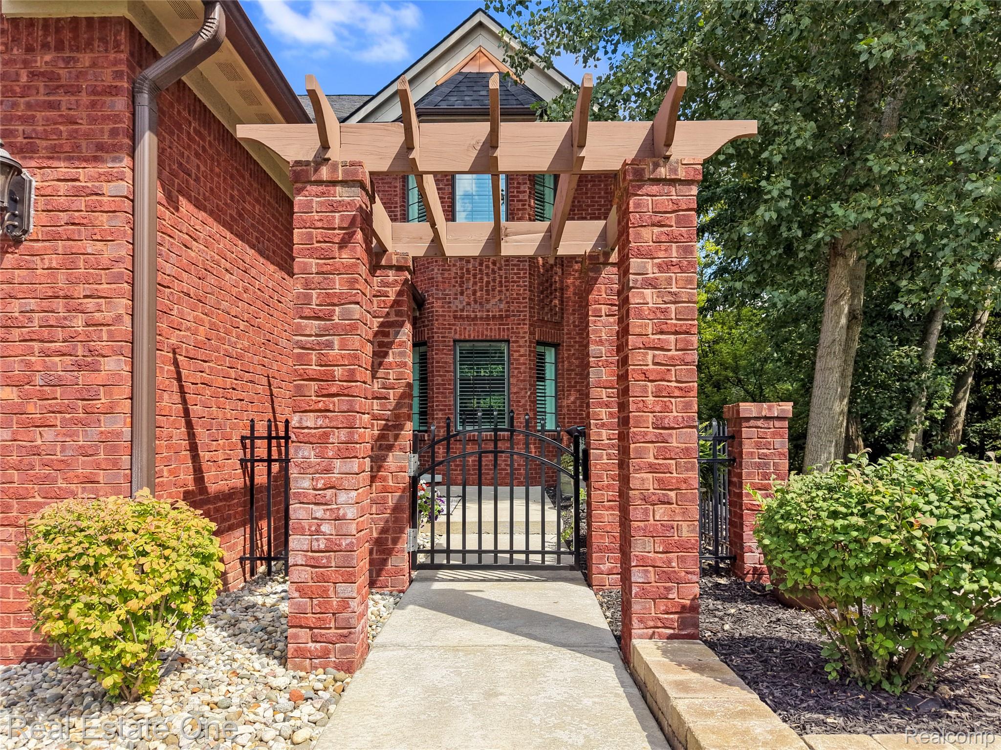 3565 Bay Harbor Drive