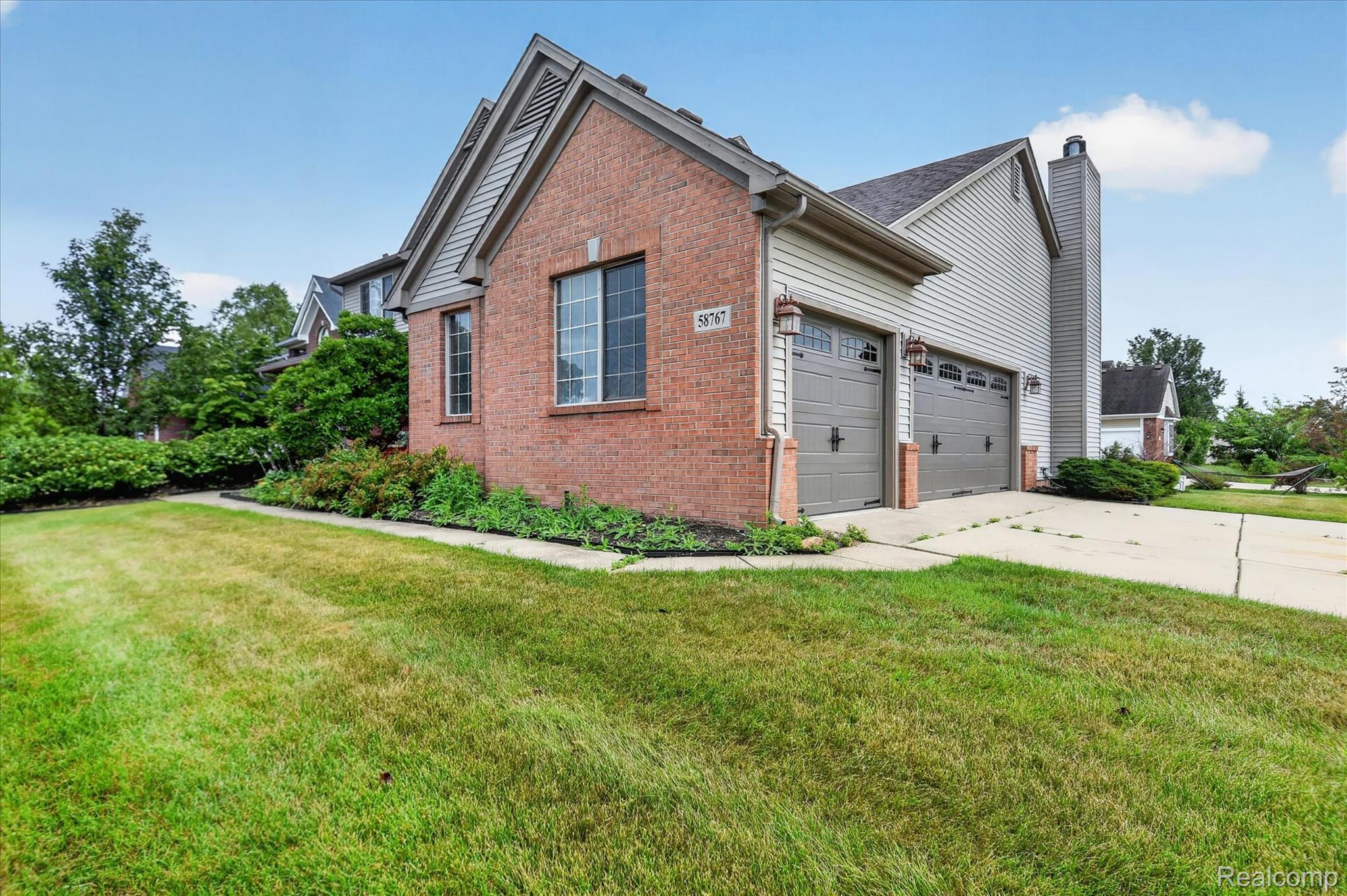 58767 Hunters Court