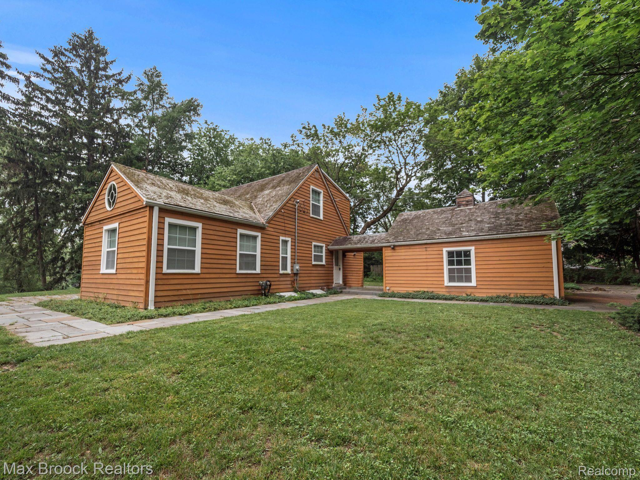 27180 WELLINGTON Road