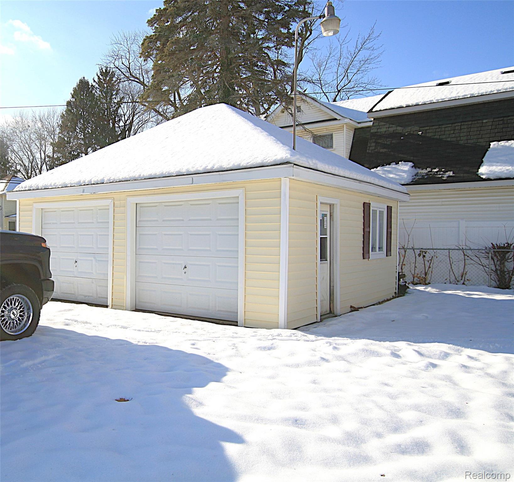 102 S Division Street