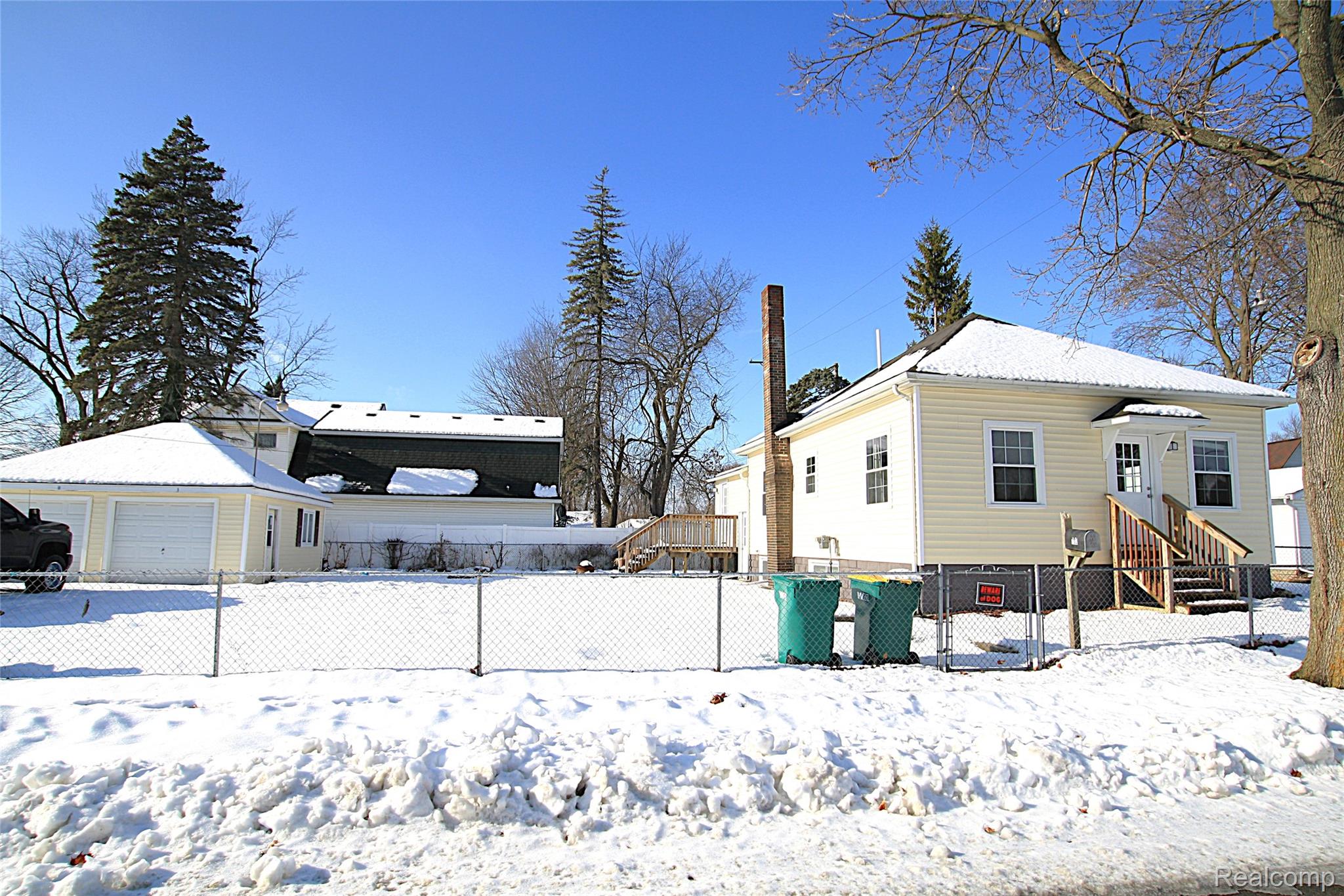 102 S Division Street