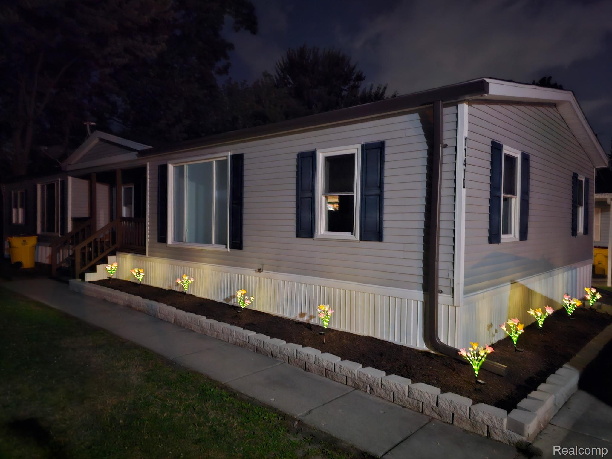 11410 N Lake Drive