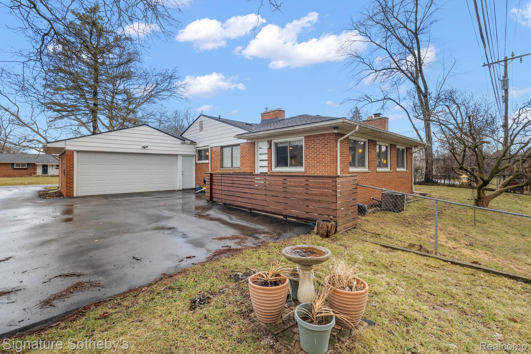 28830 Lorikay Street