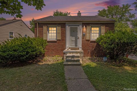 19331 Kingsville Street Harper Woods City MI 48225