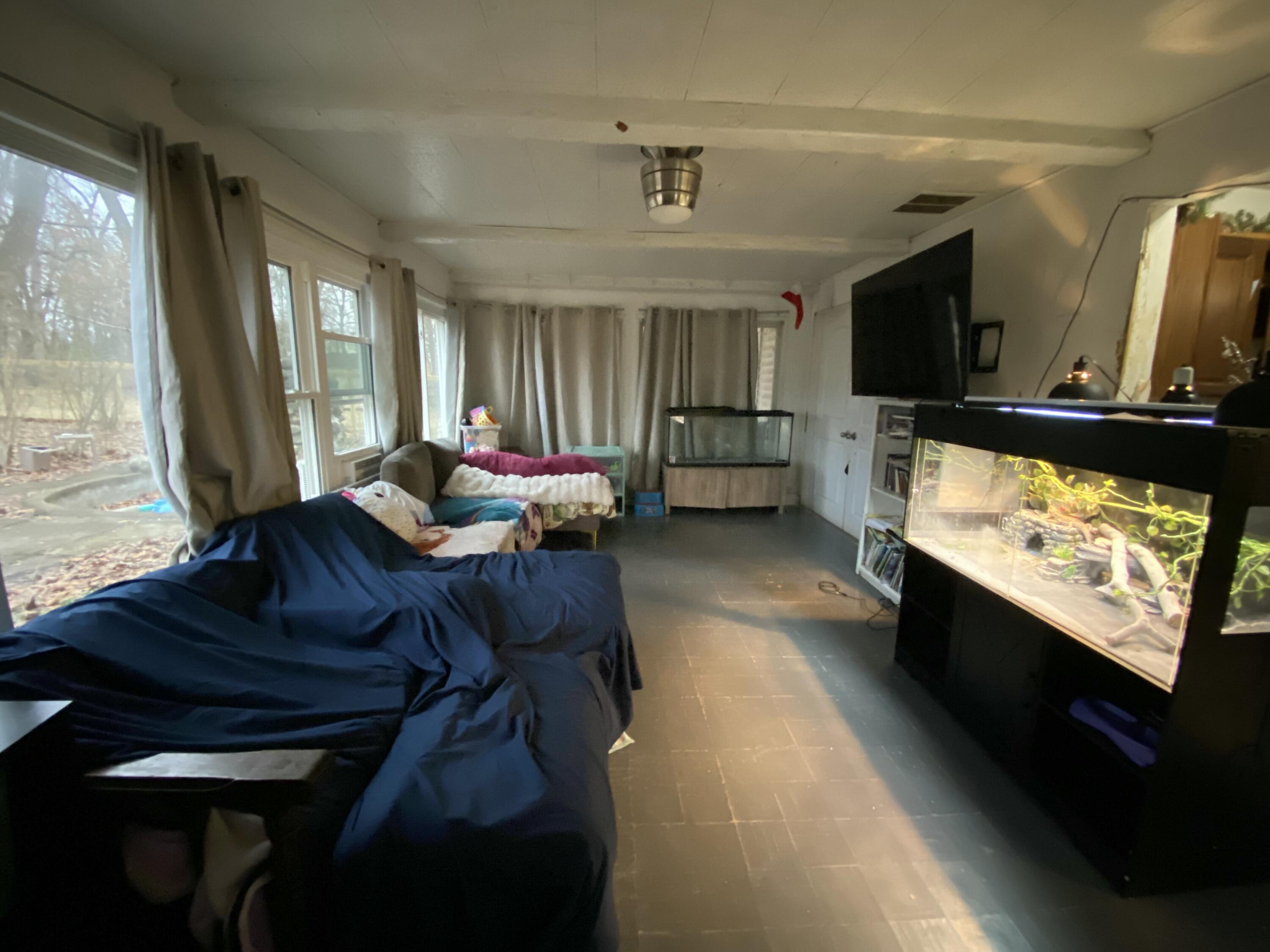 1324 Lawndale Avenue