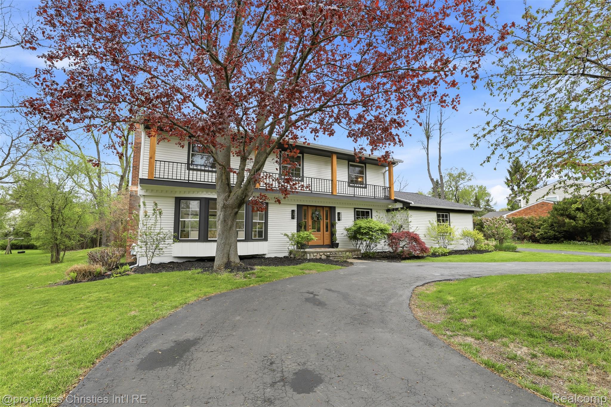 2343 Eastways Road