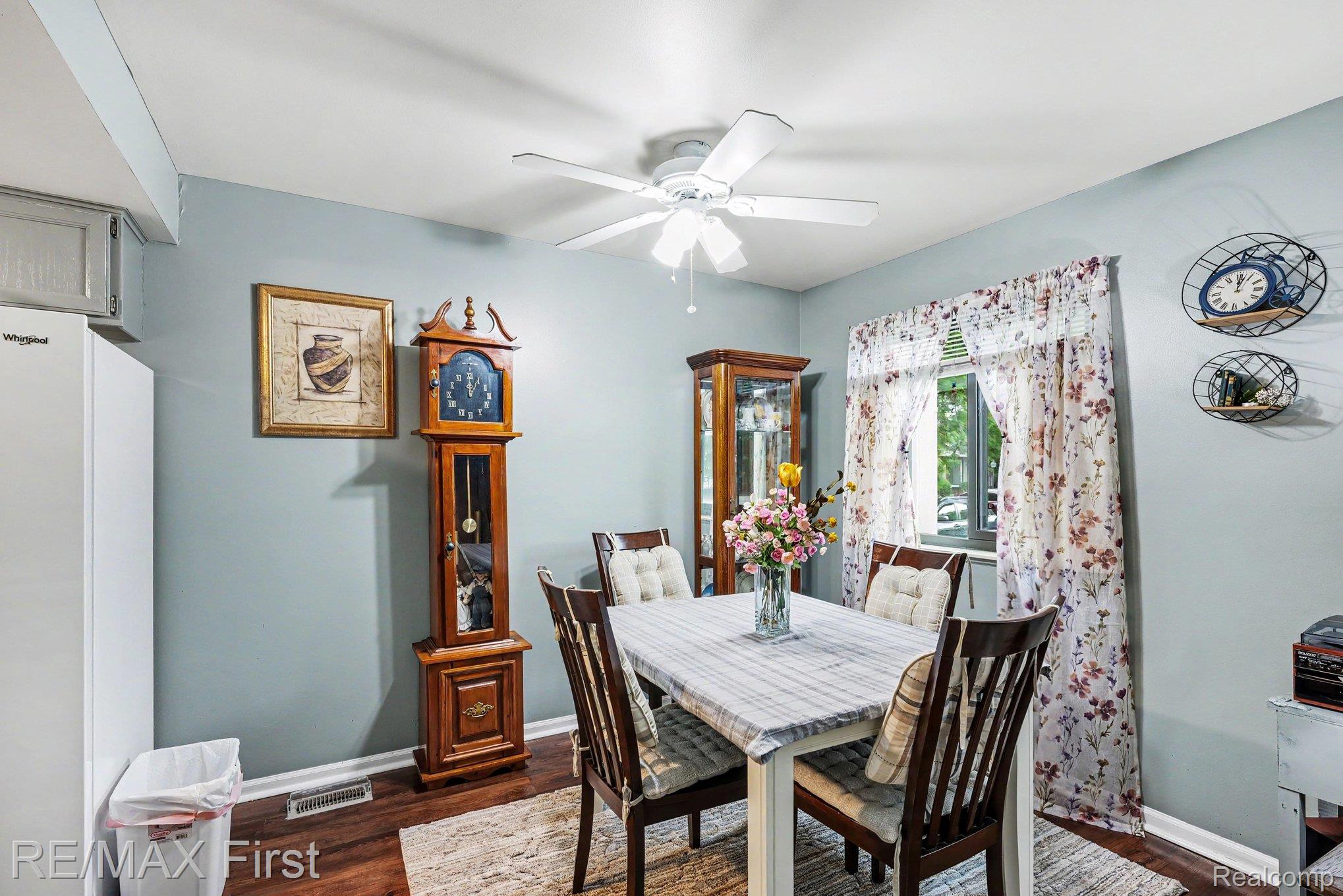 27690 Harrison Woods Lane 18