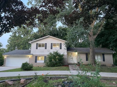 7421 Heather Heath West Bloomfield Charter Township MI 48322