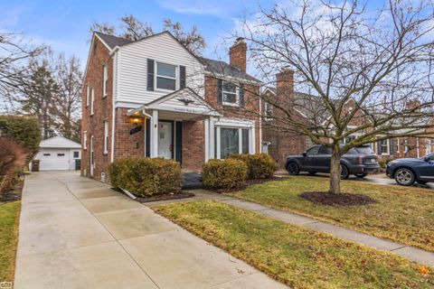 1744 Huntington Street Grosse Pointe Woods City MI 48236