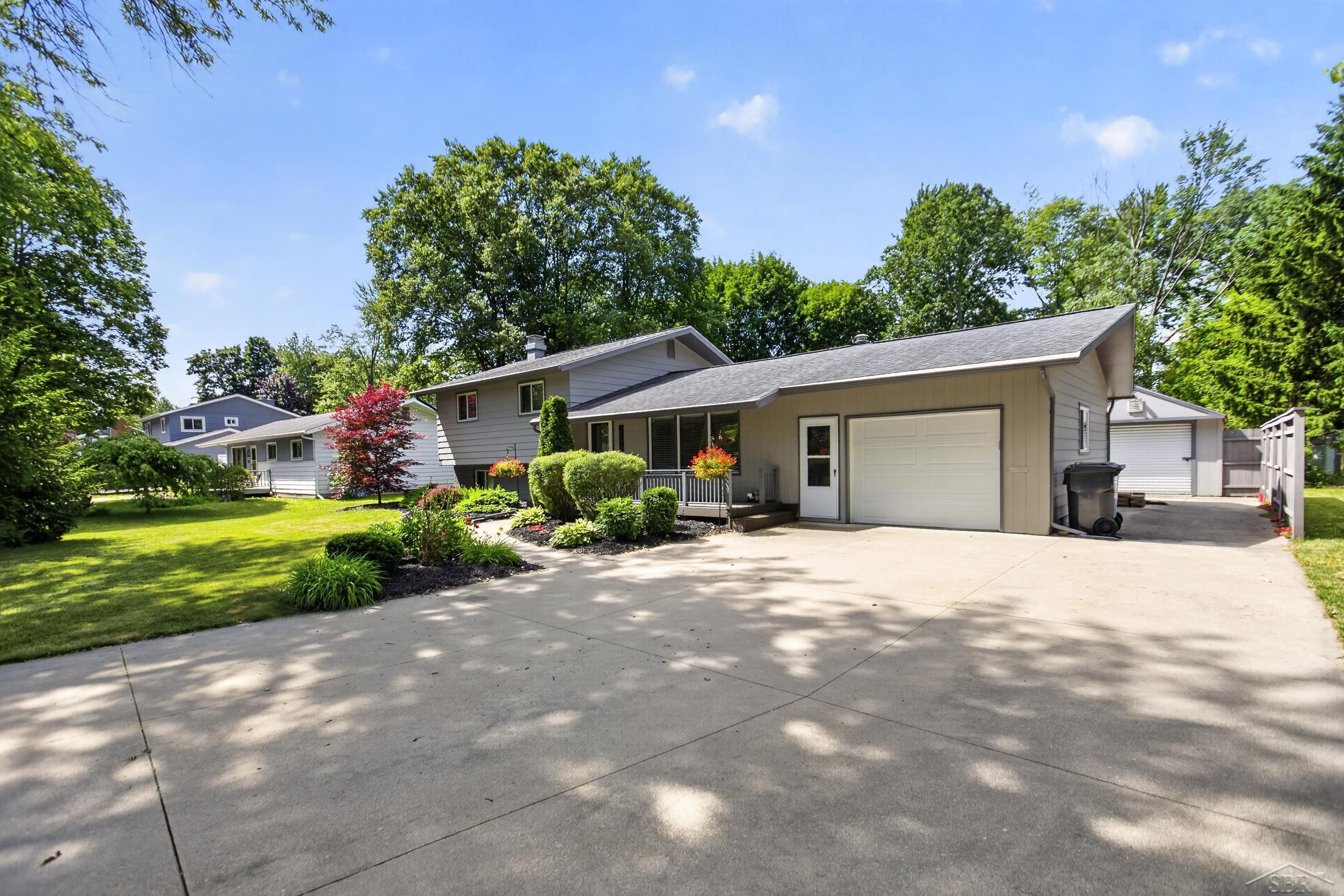 2112 HillGrove Parkway