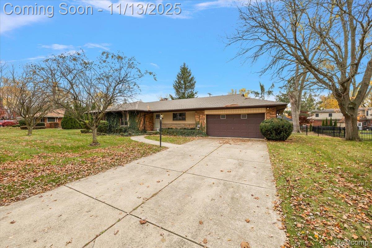 17455 Kinross Avenue